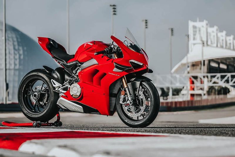 Ducati Panigale V4S for hire in Pagewood, New South Wales