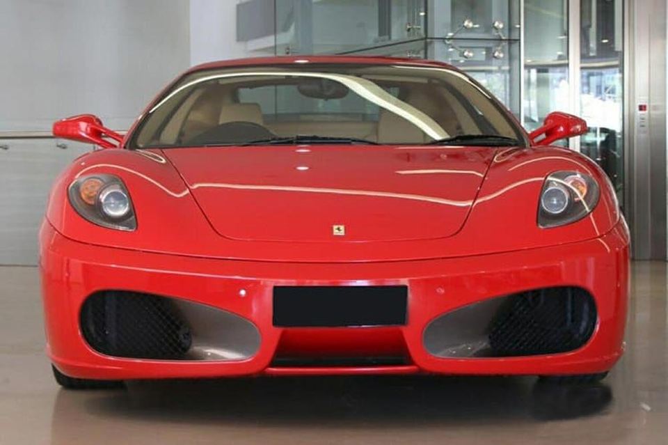 Ferrari 488 GTB for hire in Sydney Airport, New South Wales