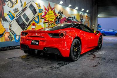 Ferrari 488 GTB — view 3