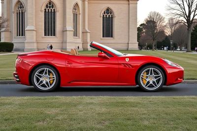 Ferrari California — view 4