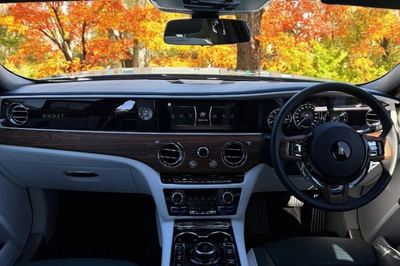 Rolls Royce Ghost — view 4
