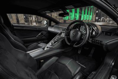 Lamborghini Aventador — view 4