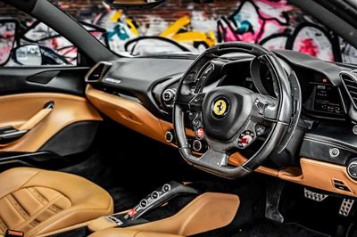 Ferrari 488 GTB — view 4
