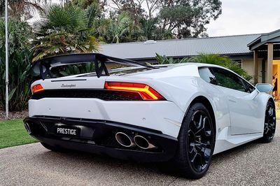 Lamborghini Huracan — view 5